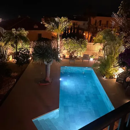 Oasis - Beautiful House With Private Pool Feriehus *