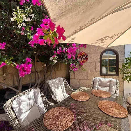 Oasis - Beautiful House With Private Pool Feriehus *